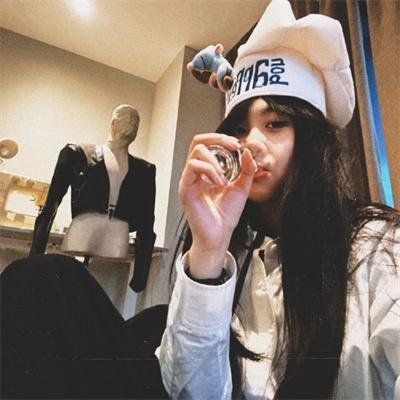 小泳者